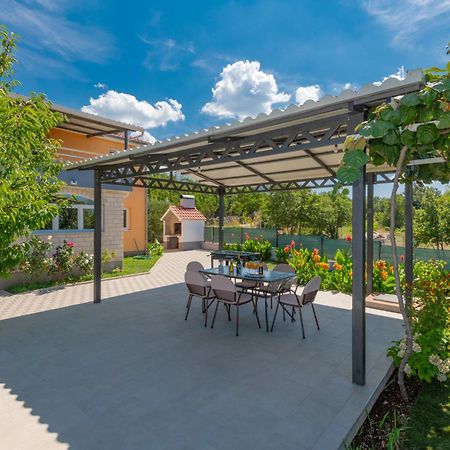 Villa Petra, Sestanovac - Makarska 外观 照片